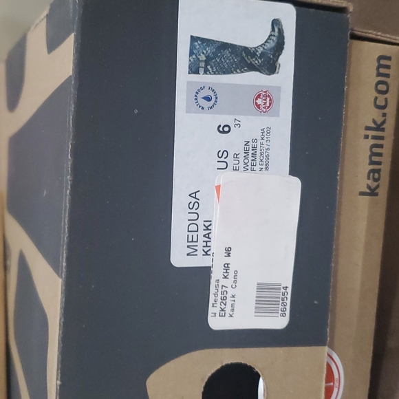 KAMIK Rainboots BNWT 6 - Picture 11 of 12